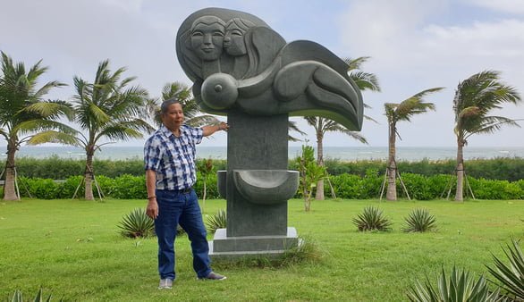 Người ‘nhái’ tượng ở Phú Yên “đạo tượng” Người ‘nhái’ tượng ở Phú Yên “đạo tượng”