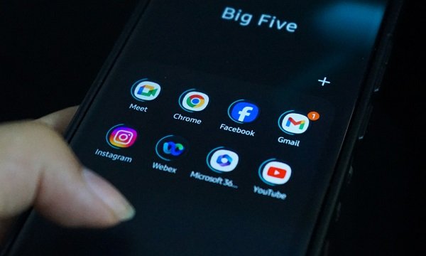 Big Five thống trị thị trường thương mại điện tử Các sản phẩm và dịch vụ của Big Tech.